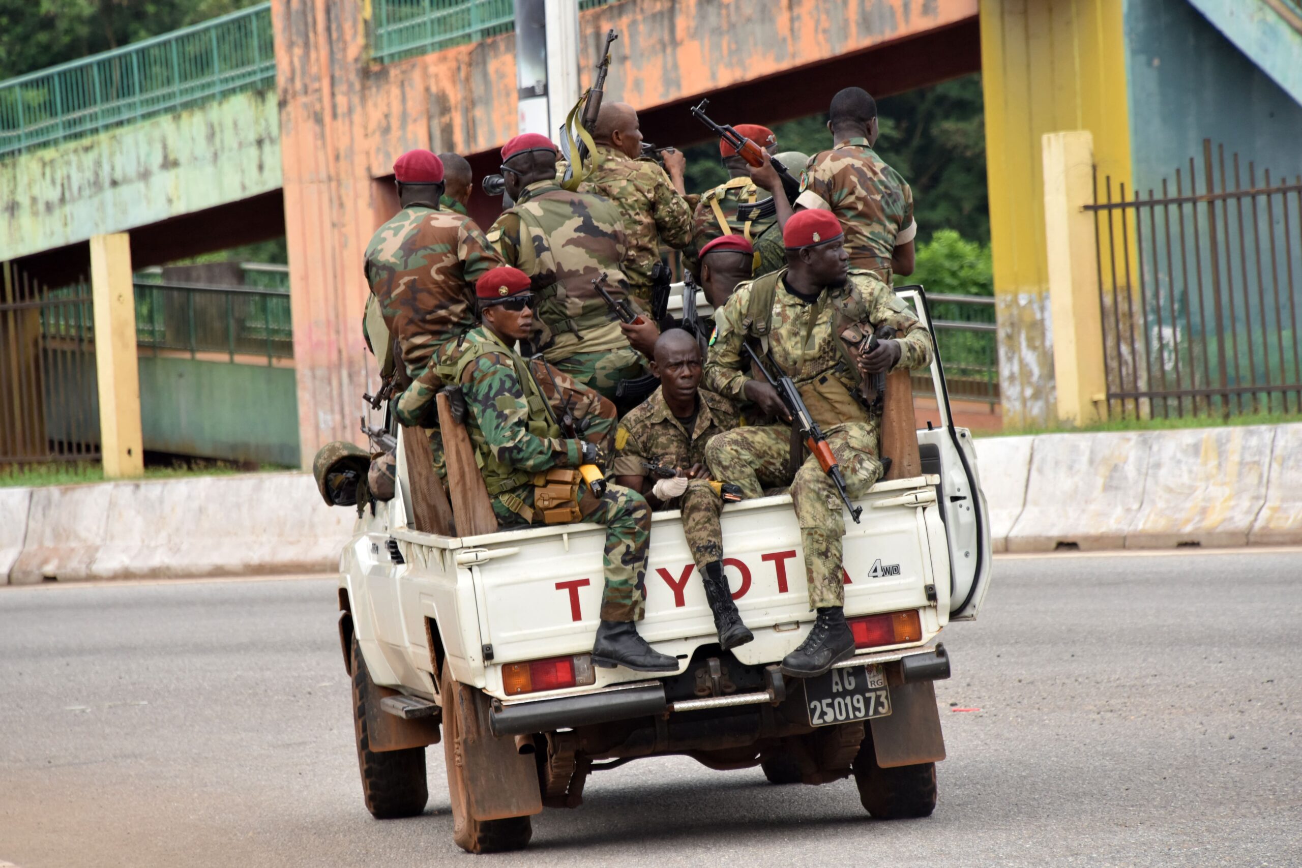 Sorprende golpe de estado en Guinea