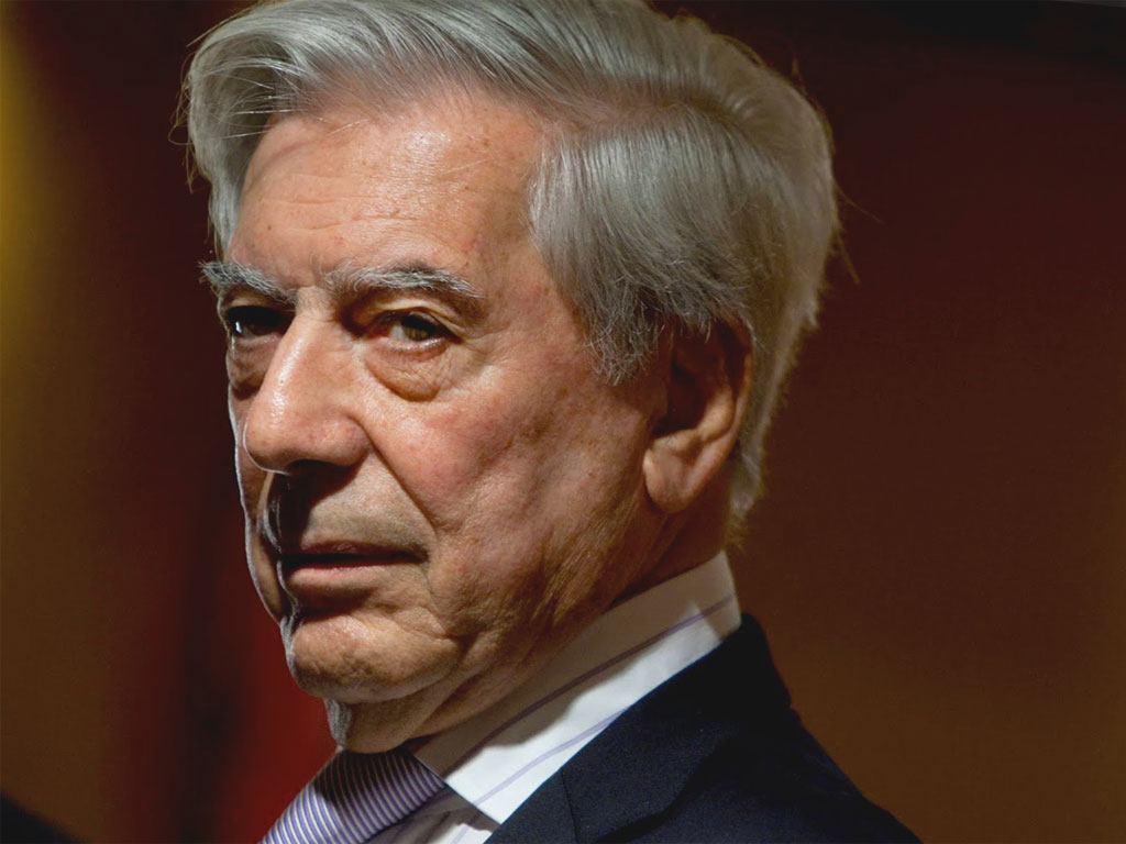 Mario Vargas Llosa está hospitalizado por contagio de covid-19