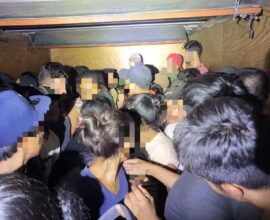 Rescatan a 116 migrantes en Sombrerete; detienen a dos 